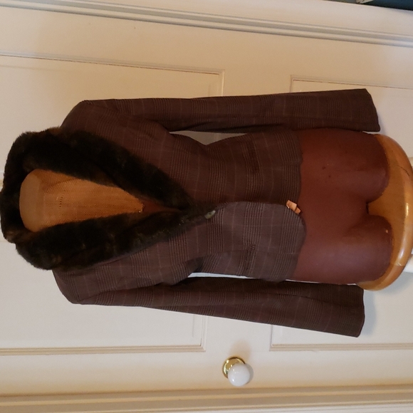 Jacket - Picture 2 of 3